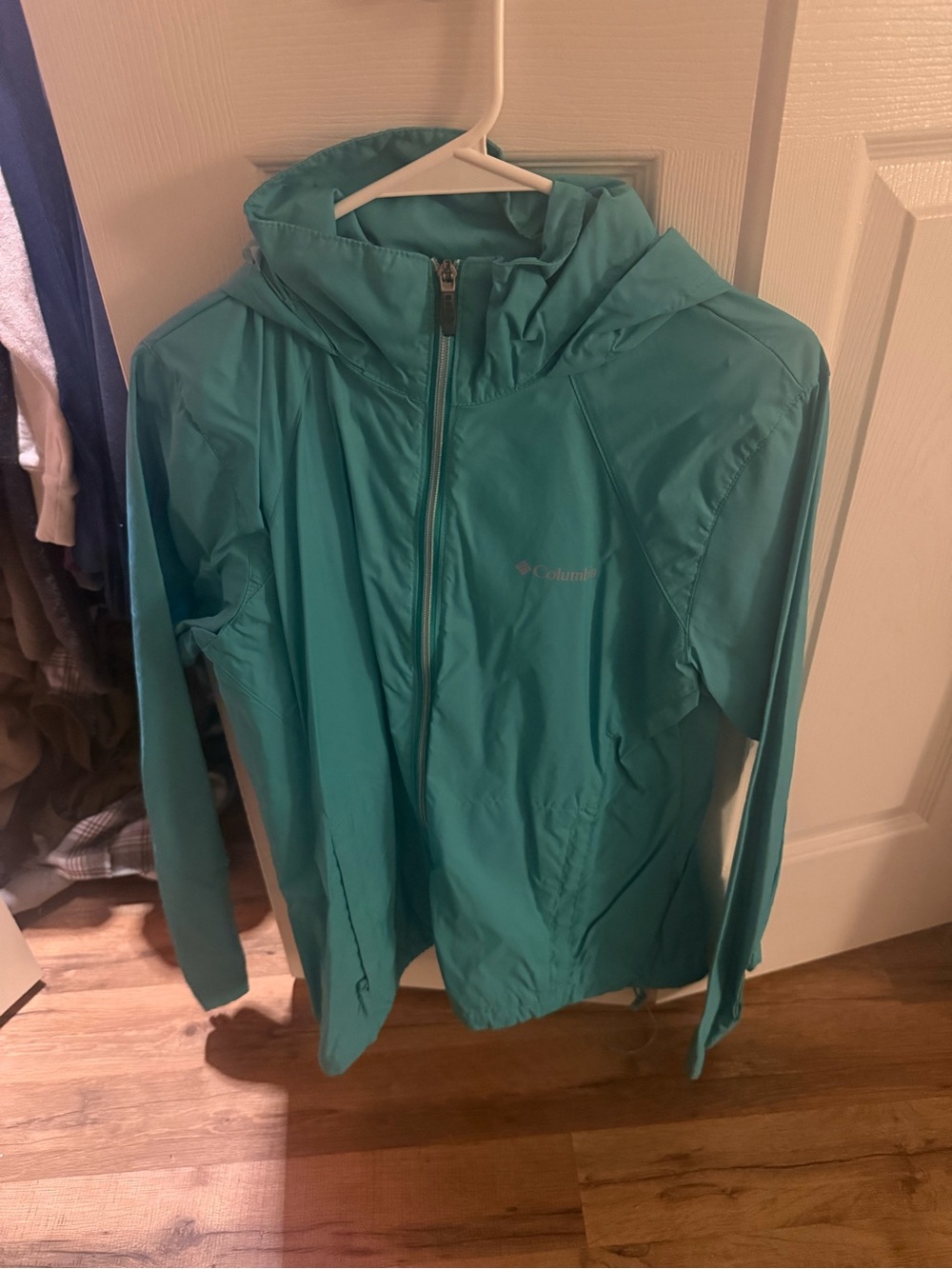 Columbia Women's Teal Lightweight Hooded Shell Jacket